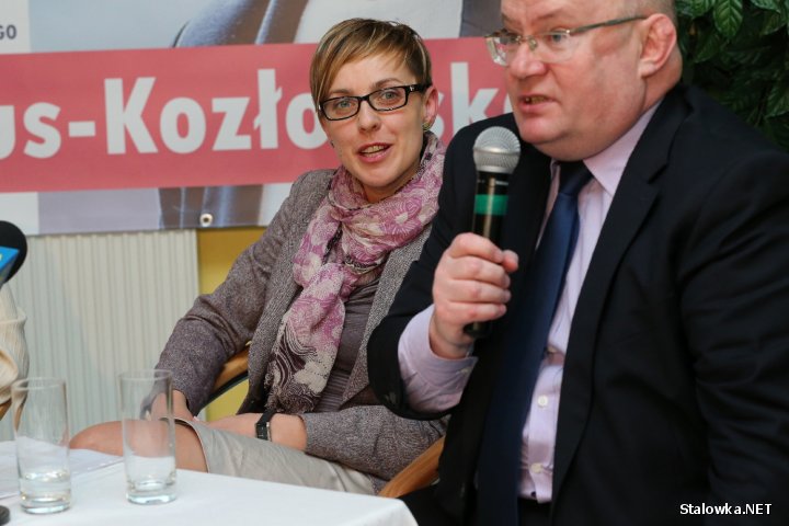 Kinga Strus - Kozłowska, numer 6 na liście podkarpackiej Polski Razem Jarosława Gowina z zawodu jest prawnikiem. Ma własną kancelarię. Pracę zawodową umiejętnie godzi z życiem rodzinnym.