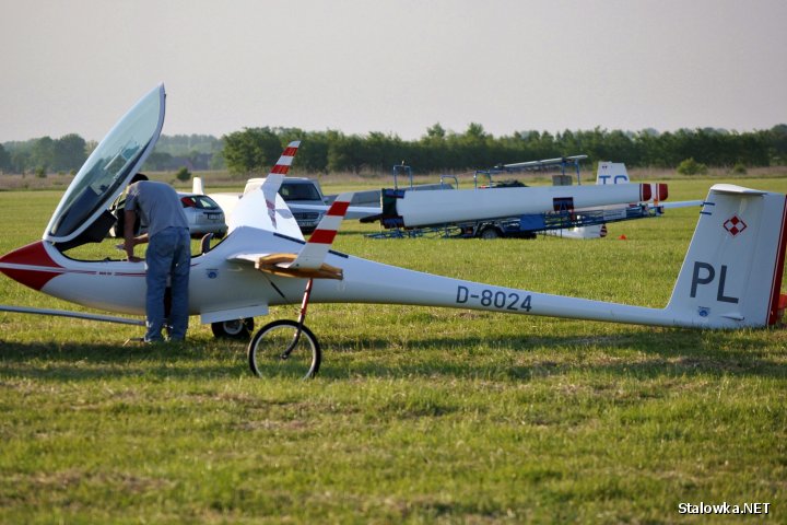 Andrzej Śmielkiewicz, Krzysztof Łuniewski i Tomasz Dul zostali Mistrzami Polski w szybowcowych zawodach organizowanych przez Aeroklub Stalowowolski.