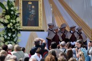 Obraz Matki Bożej Szkaplerznej w Stalowej Woli - Rozwadowie otrzymał dwie złote korony.