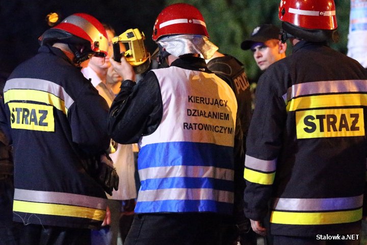8-osób rannych w zderzeniu radiowozu z osobówką na osiedlu Piaski w Stalowej Woli