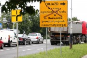 Na ulicach Stalowej Woli w ciągu DK nr 77 montowane jest oznakowanie informujące o objazdach.