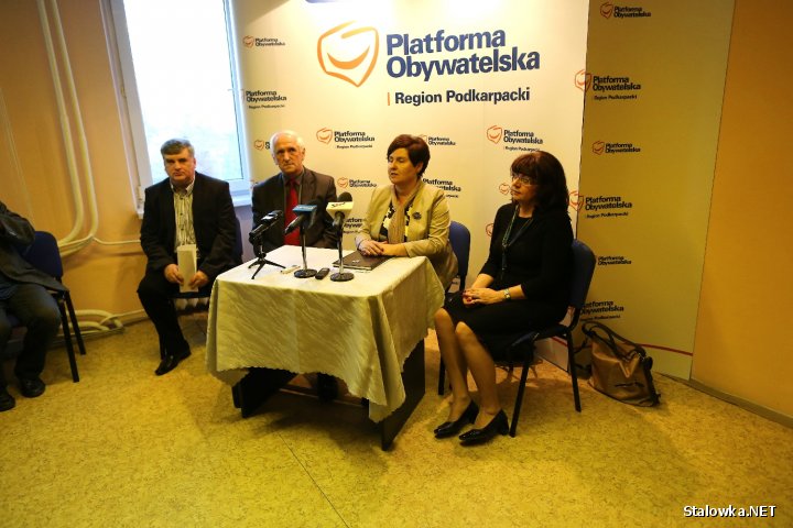 Na spotkaniu oprócz posłanki Renaty Butryn obecni byli także kandydaci: Antoni Rusinek, Małgorzata Sajecka oraz Dariusz Żmuda.