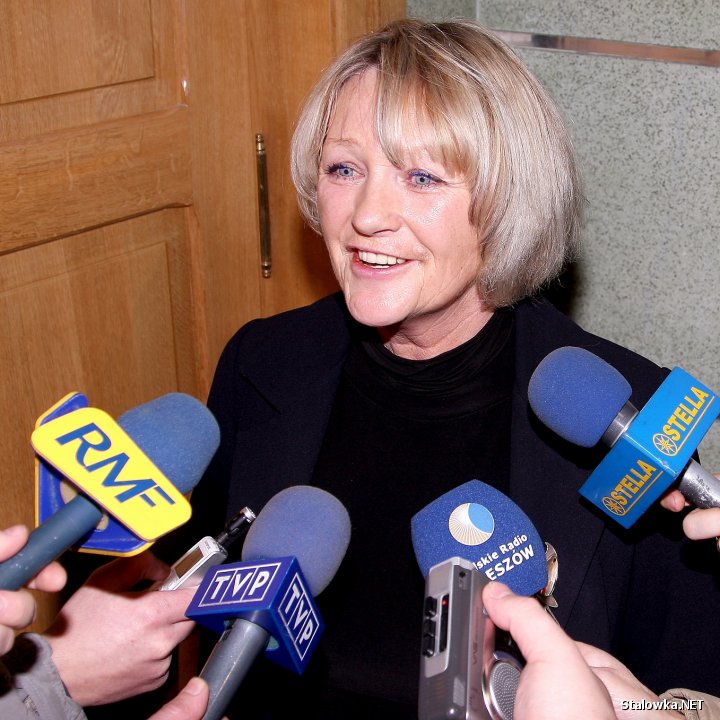 10 luty 2009 r.: Syndyk masy upadłościowej Anna Brzozowska tuż po dyskusji z przedstawicielami związków.