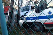 W miejscowości Radomyśl nad Sanem pojazd uprzywilejowany zderzył się z samochodem osobowym. Podróżujący autem z obrażeniami trafił do szpitala w Stalowej Woli.