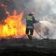 Stalowa Wola: 7 budynków spłonęło wskutek wypalania traw