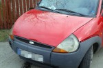 Policjanci otrzymali zgłoszenie o kierowcy forda ka na stalowowolskich tablicach rejestracyjnych, który wjechał samochodem w ogrodzenia posesji.