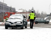 Wypadek na skrzyżowaniu ulic KEN i Niezłomnych.