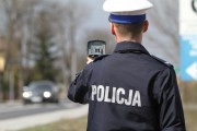 Funkcjonariusze ustalili, że za kierownicą motocykla siedział 20-letni mieszkaniec powiatu tarnobrzeskiego. Mężczyzna był trzeźwy.