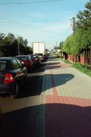- Ludzie spóźniają się do pracy, tracą nerwy ale urzędnik wie lepiej - tak komentuje tworzące się korki na ulicy Brandwickiej czytelniczka Stalowka.NET.