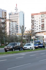42-letni mieszkaniec Stalowej Woli kierujący samochodem marki Nissan nie prawidłowo zmieniał pas ruchu i wjechał w samochód marki Skoda, którym jechała 19-letnia mieszkanka naszego miasta.