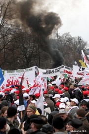 W marcu pracownicy z całej Polski manifestowali w Warszawie.