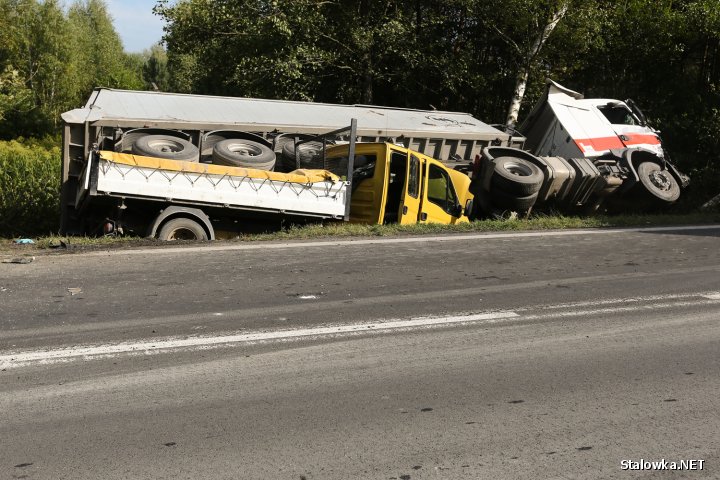 Utrudnienia na Drodze Wojewódzkiej 871 trwały blisko 5 godzin.