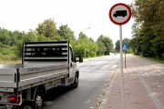 Na rozjeżdżonej przez tiry ul. Solidarności obowiązuje zakaz ruchu samochodów ciężarowych na odcinku od skrzyżowania z ul. Ofiar Katynia do ul. Grabskiego.