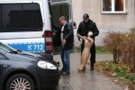 W bloku przy ulicy Popiełuszki 40a doszło do potrójnego zabójstwa. Do winy przyznał się 27-letni Krzysztof S.