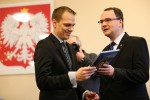 Lobbowanie na rzecz regionu i Stalowej Woli - to priorytety dla posła Rafała Webera (PiS), który 14 grudnia 2015 roku podczas obrad sesji Rady Miejskiej oficjalnie podziękował radnym za jedenastomiesięczną współpracę jako przewodniczący Rady Miejskiej.