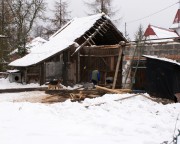 Przyczyną zawalenia się stodoły był zalegający na dachu śnieg. Jest to pierwszy taki zarejestrowany przypadek podczas tej zimy.