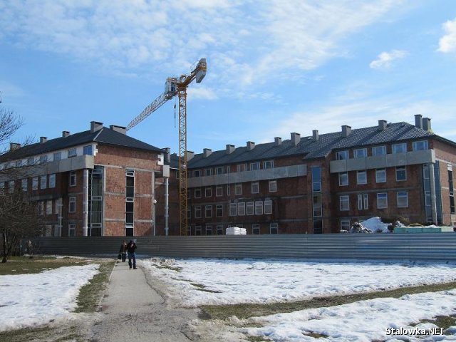 Zgodnie z planem przebiega budowa Sądu Rejonowego i Prokuratury w Stalowej Woli. W chwili obecnej trwają prace wykończeniowe wnętrz budynku.