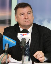 Najlepszym okazał się Jerzy Kozielewicz.- stwierdził Siembida, dodając, że zgodnie z warunkami ustawy nowy rzecznik jest w trakcie tzw. sześciomiesięcznego okresu przygotowawczego. 